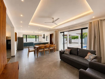 5 Bedroom Villa