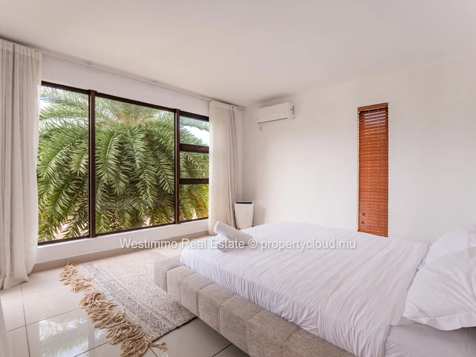 Appartement rénové 3 chambres à louer à La Preneuse