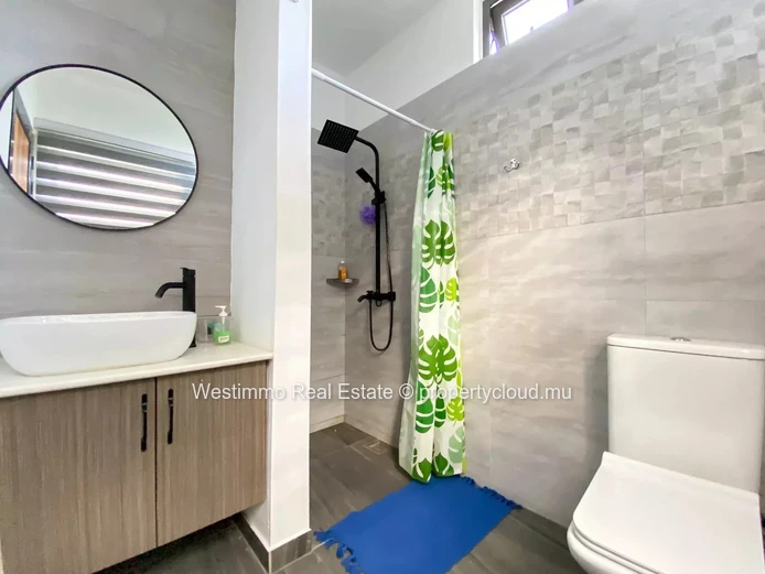 À Vendre – Superbe Maison Moderne au Cœur de Grand Baie