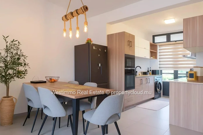 Appartement à vendre 3 chambres 100m² à Flic en Flac avec vue dégagée
