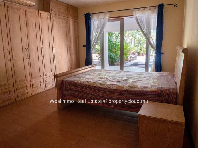 TAMARIN - Large 5-bedroom suite home