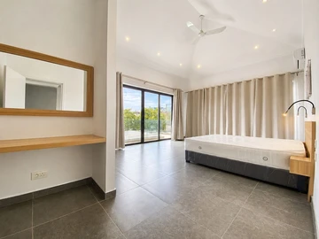 5 Bedroom Villa