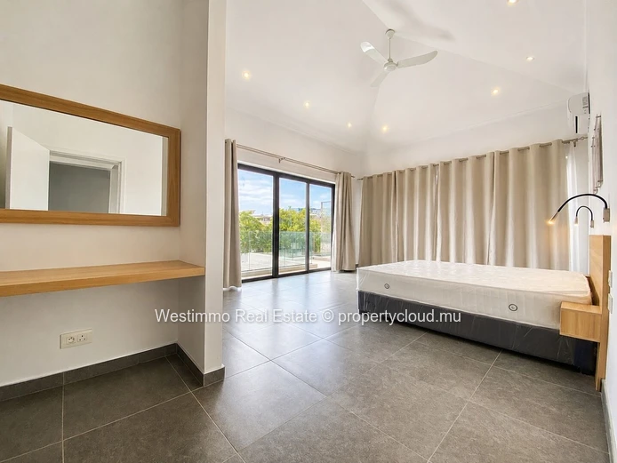 Trou aux Biches - Magnifique Villa meublée moderne de 5 chambres en suite avec piscine à louer