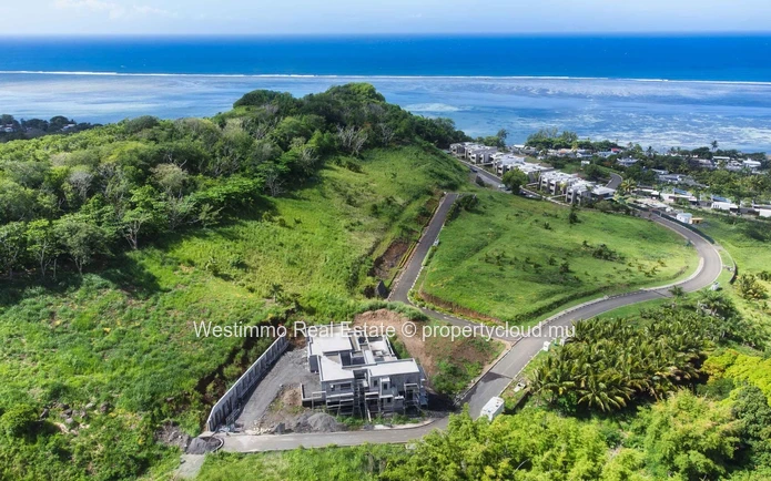 Villa bioclimatique 3 chambres avec piscine à Baie du Cap