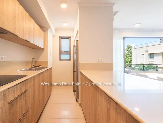 Appartement meublé 3 chambres avec terrasse à l’île Maurice proche golf et plage