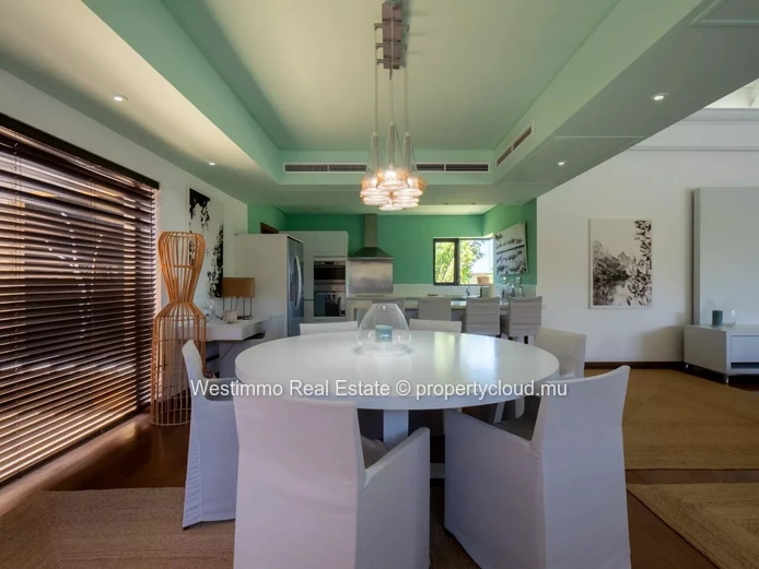 Villa for sale in Bel Ombre with 5 bedrooms and private pool on 3,385 m²