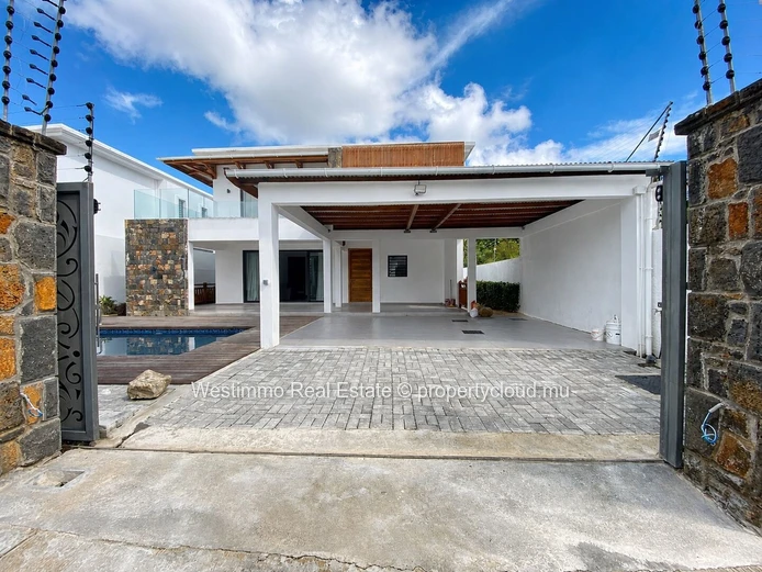 Trou aux Biches - Magnifique Villa meublée moderne de 5 chambres en suite avec piscine à louer