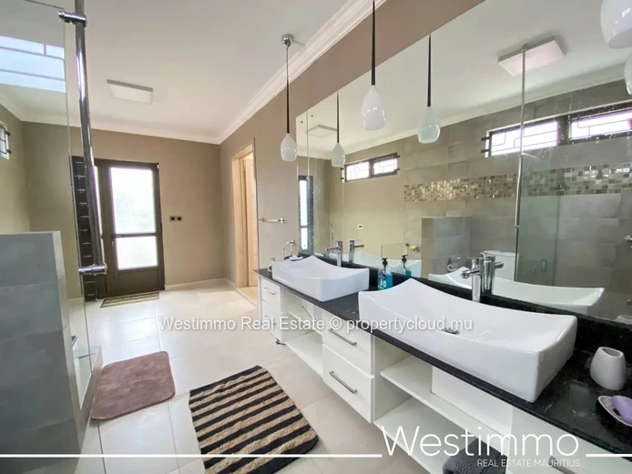 TROU AUX BICHES – For sale Magnificent, recently built contemporary villa with swimming pool and large terrace