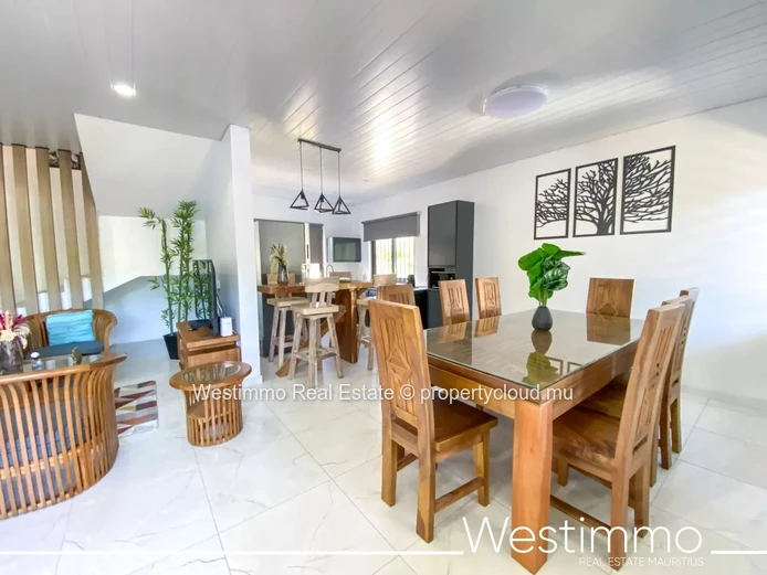 Location long terme Villa moderne neuve avec piscine
