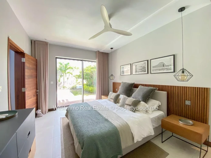 Villa à vendre à Pereybère avec 4 chambres et piscine privée sur 456m²