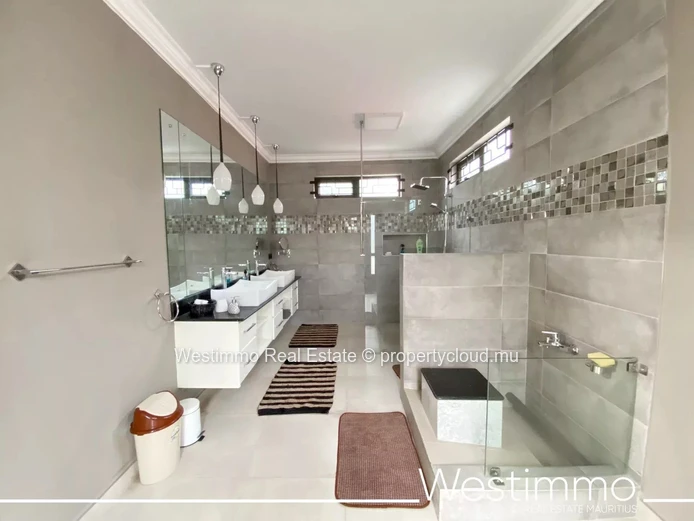 TROU AUX BICHES – For sale Magnificent, recently built contemporary villa with swimming pool and large terrace