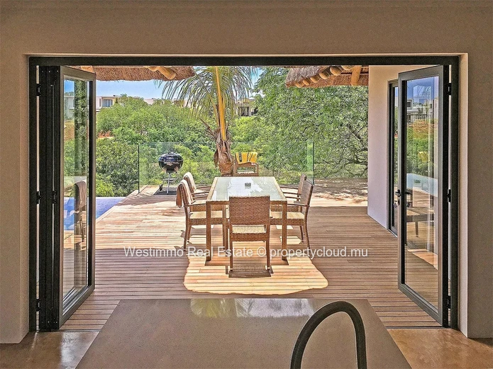 TAMARIN - Suspended villa with panoramic views for sale in Tamarin