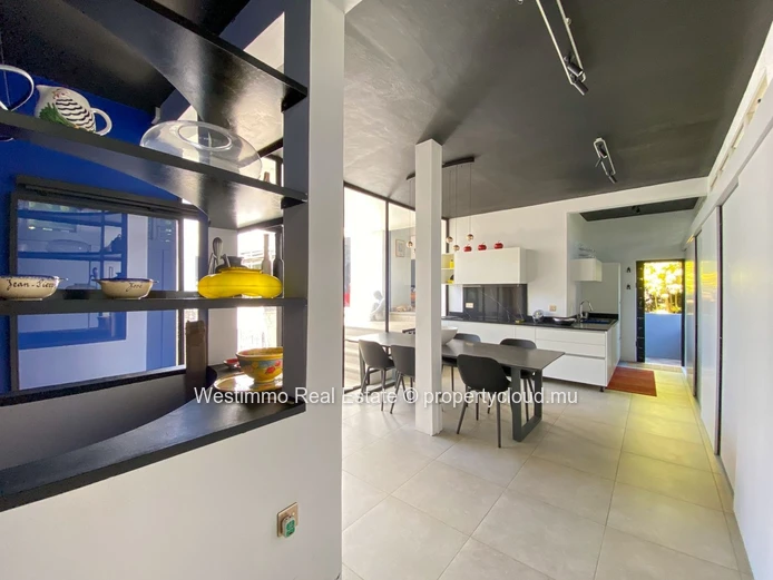 Exceptionnelle Villa d'architecte style Ryad de 450 m² avec piscine et vue mer