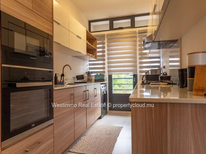 Appartement à vendre 3 chambres 100m² à Flic en Flac avec vue dégagée