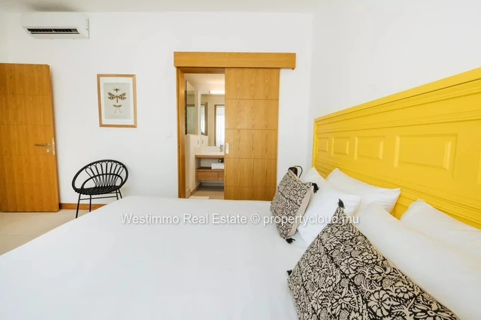 GRAND GAUBE - Appartement 3 chambres à vendre à Grand Gaube avec piscine commune et 174 m²