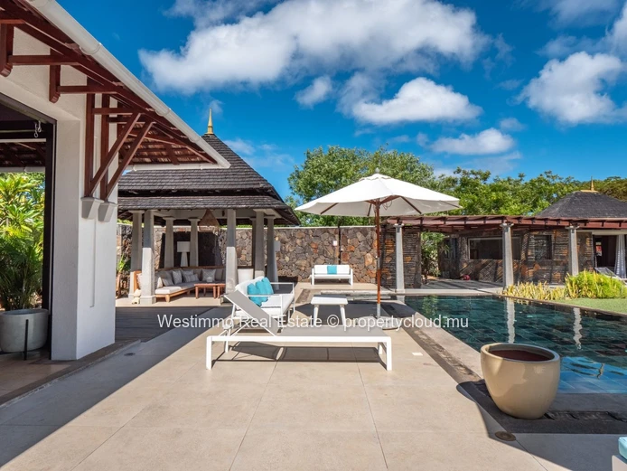 Villa de prestige 5 chambres sur un domaine golfique à Tamarin