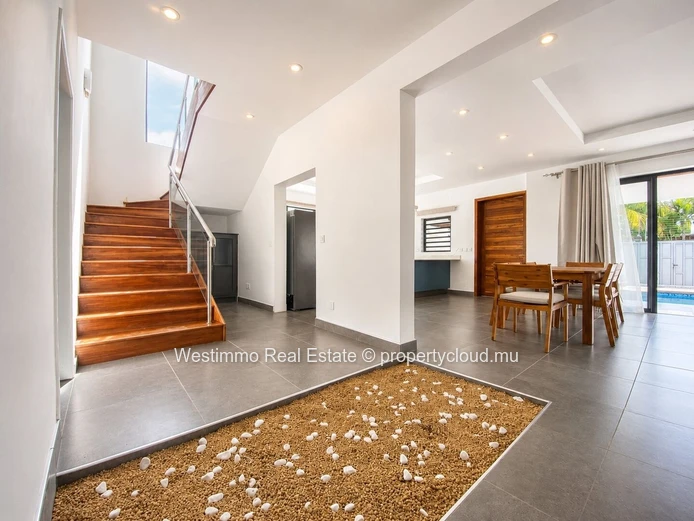 Trou aux Biches - Magnifique Villa meublée moderne de 5 chambres en suite avec piscine à louer