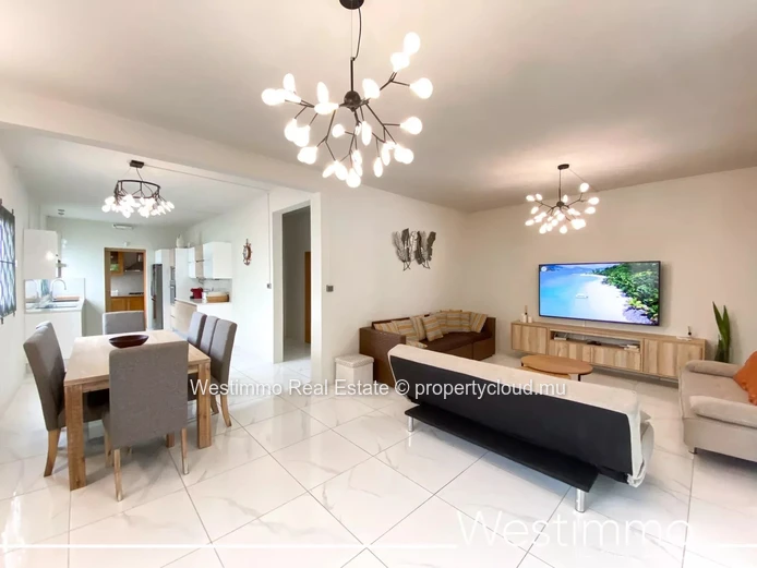 CALODYNE - Magnificent modern villa with swimming pool near the lagoon