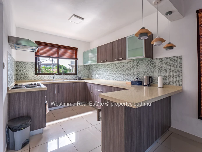 Appartement rénové 3 chambres à louer à La Preneuse