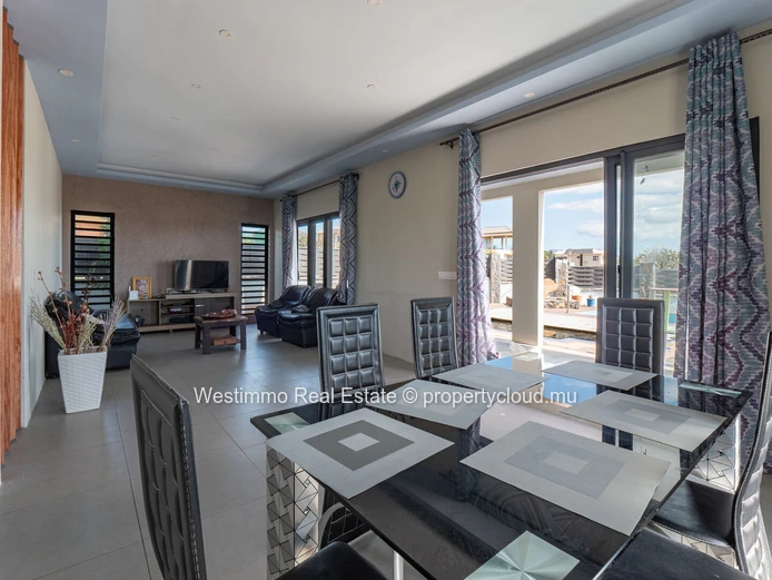Villa familiale avec piscine et vue mer à louer à Flic en Flac