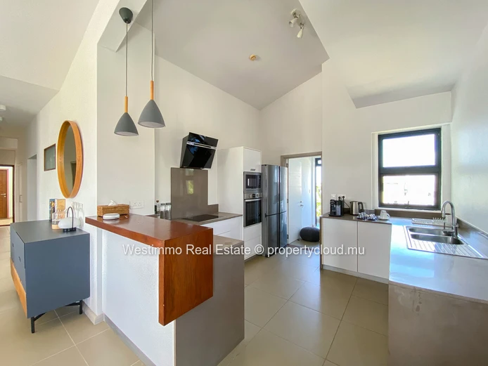 AZURI - Penthouse de prestige à louer à long terme