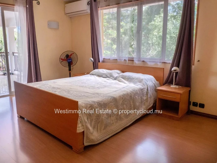TAMARIN - Large 5-bedroom suite home