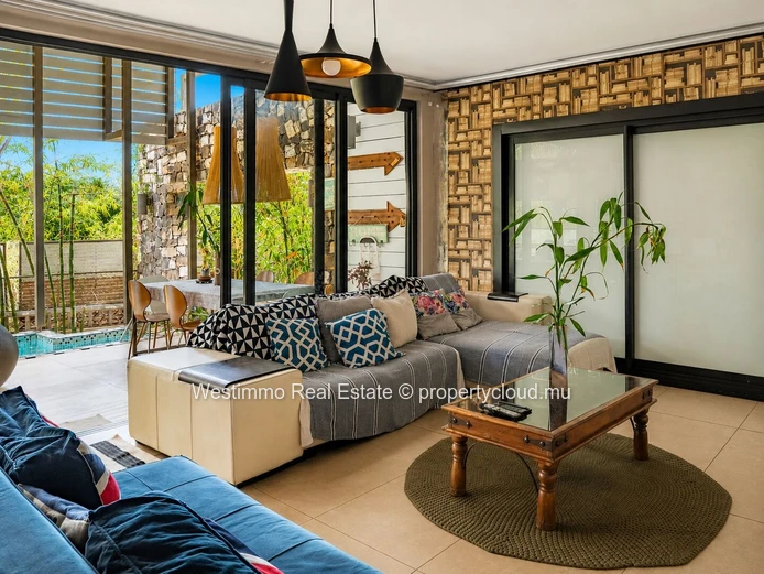 Architect-designed house with pool for sale in Flic en Flac