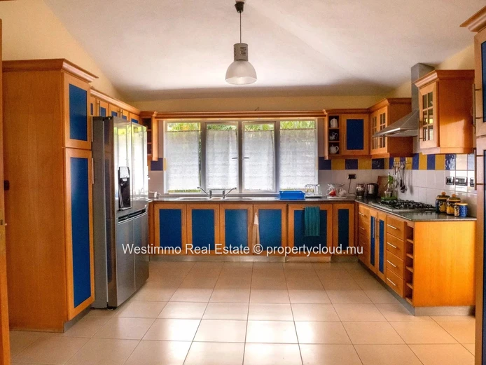 TAMARIN - Large 5-bedroom suite home