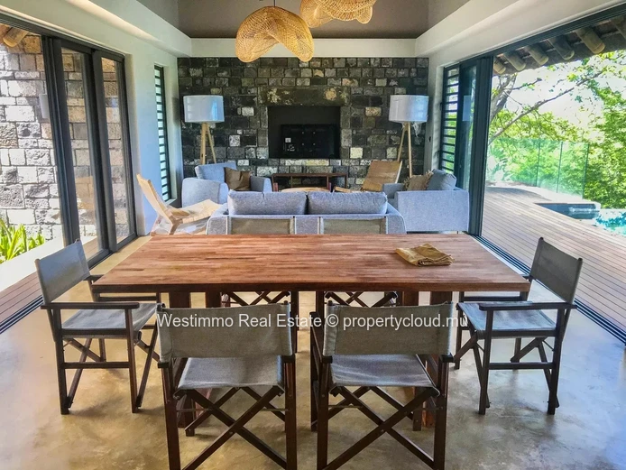 TAMARIN - Suspended villa with panoramic views for sale in Tamarin