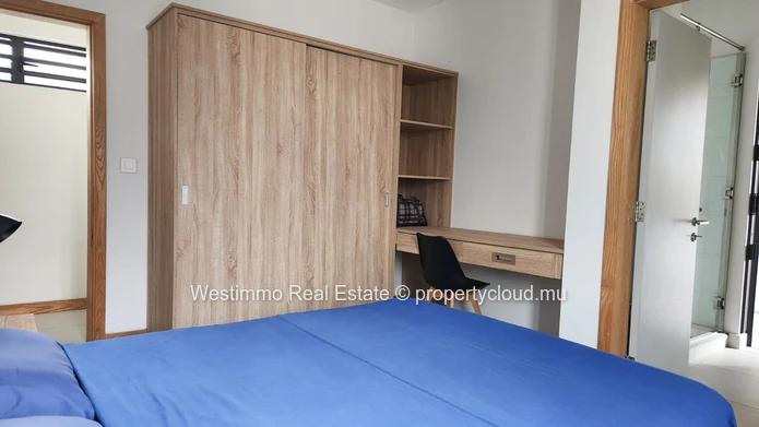 Duplex avec piscine privée à Rivière Noire à louer