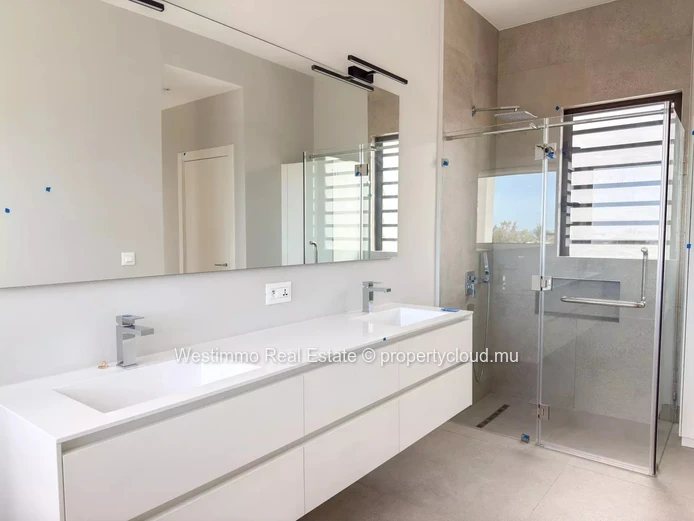 TAMARIN - Penthouse à vendre avec 3 chambres et grande surface de 333 m²