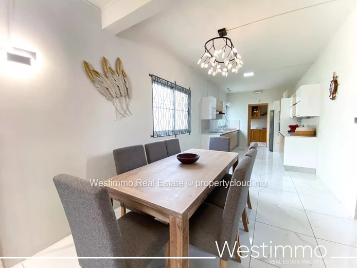 CALODYNE - Magnificent modern villa with swimming pool near the lagoon