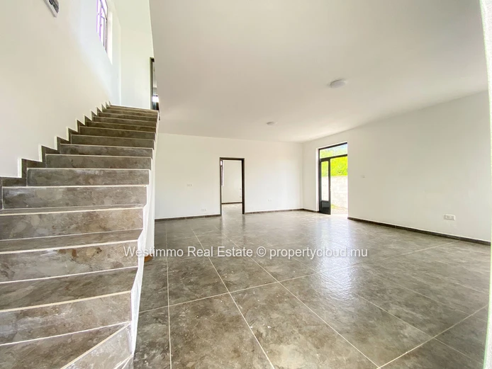 Calodyne - Maison neuve à vendre  400m du lagon