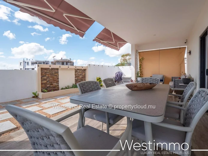 FLIC EN FLAC - Villa neuve et moderne de 3 chambres en suite avec vue mer et piscine