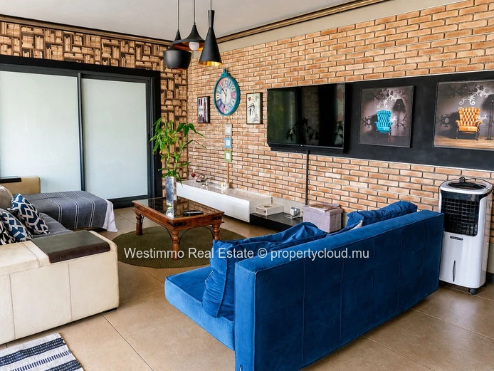 Architect-designed house with pool for sale in Flic en Flac