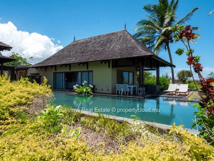 Villa for sale in Bel Ombre with 5 bedrooms and private pool on 3,385 m²