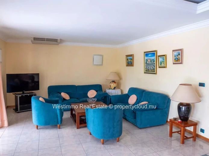 TAMARIN - Large 5-bedroom suite home