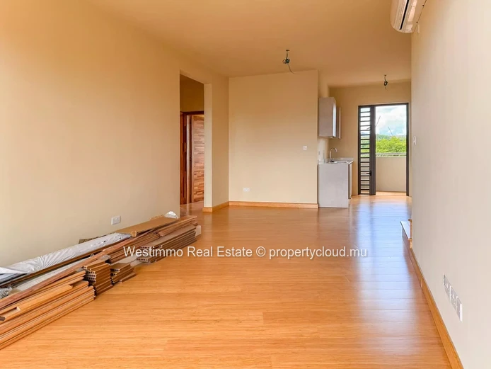 3-bedroom apartment with private rooftop and sea view in Flic en Flac for sale