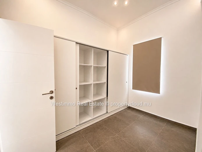 Trou aux Biches - Magnifique Villa meublée moderne de 5 chambres en suite avec piscine à louer