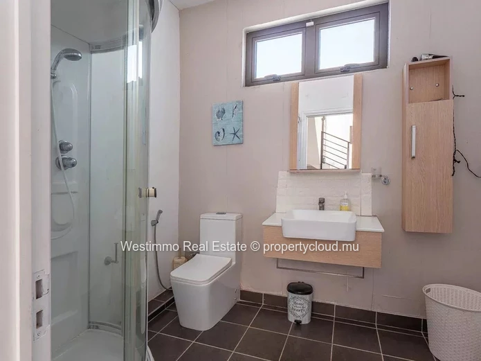 3-Bedroom House with Private Pool and Garden – Long-Term Rental – Flic en Flac