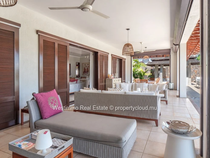 Villa de prestige 5 chambres sur un domaine golfique à Tamarin