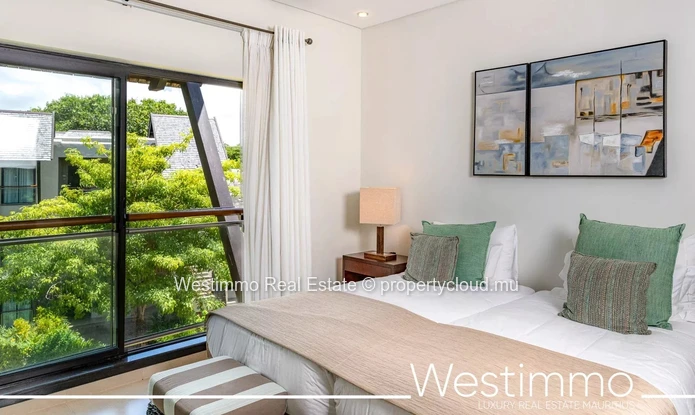 BEAU CHAMP - Appartement de 164m² avec piscine privée et 2 chambres