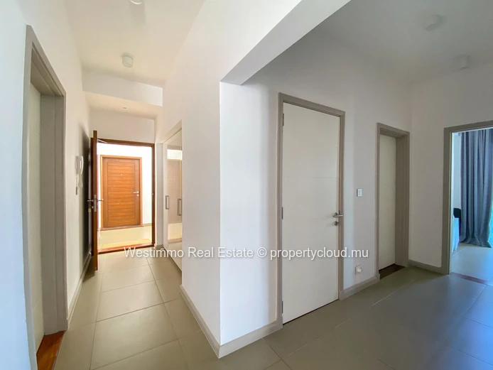 AZURI - Penthouse de prestige à louer à long terme