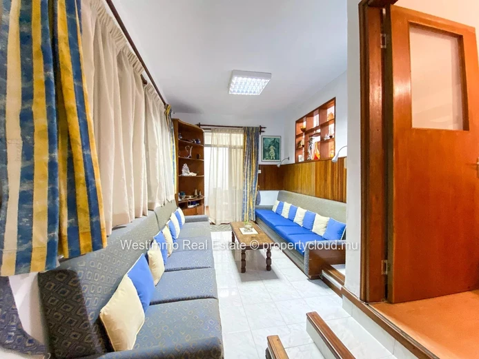 QUATRE BORNES – Élégant appartement de 135m² à louer | Confort, Espace & Emplacement Idéal