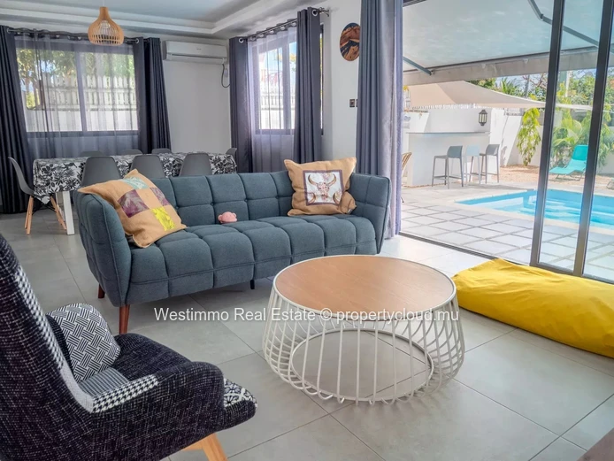 TAMARIN - Villa moderne de 4 chambres avec piscine