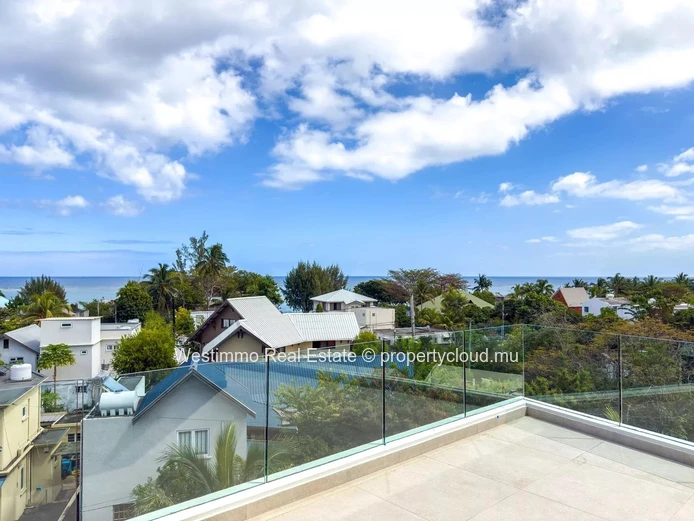 TAMARIN - Penthouse à vendre avec 3 chambres et grande surface de 333 m²