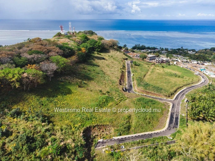 Terrain constructible avec vue mer à Baie du Cap