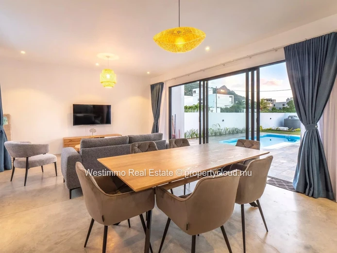 LA GAULETTE - Villa neuve et moderne de 3 chambres avec piscine