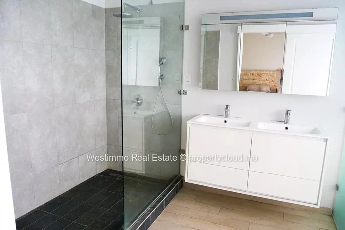 Appartement meublé 3 chambres avec jardin à Tamarin