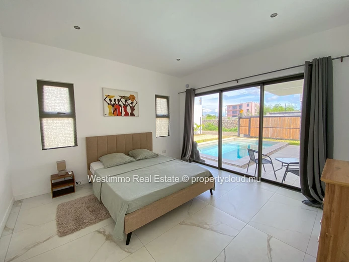 Modern villa for sale in Péreybère near the beach